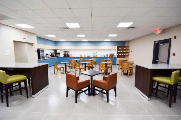 Country Inn & Suites by Radisson, North Little Rock, AR image 14