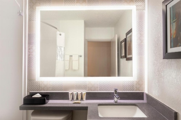 Country Inn & Suites by Radisson, North Little Rock, AR image 22
